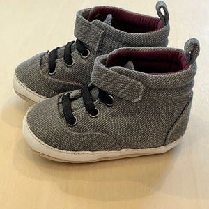 Old Navy Baby Booties
